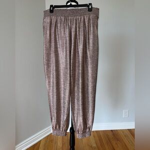 Athropologie Rose Gold Metallic Shimmer Harem Joggers in a size 1X pull on pants